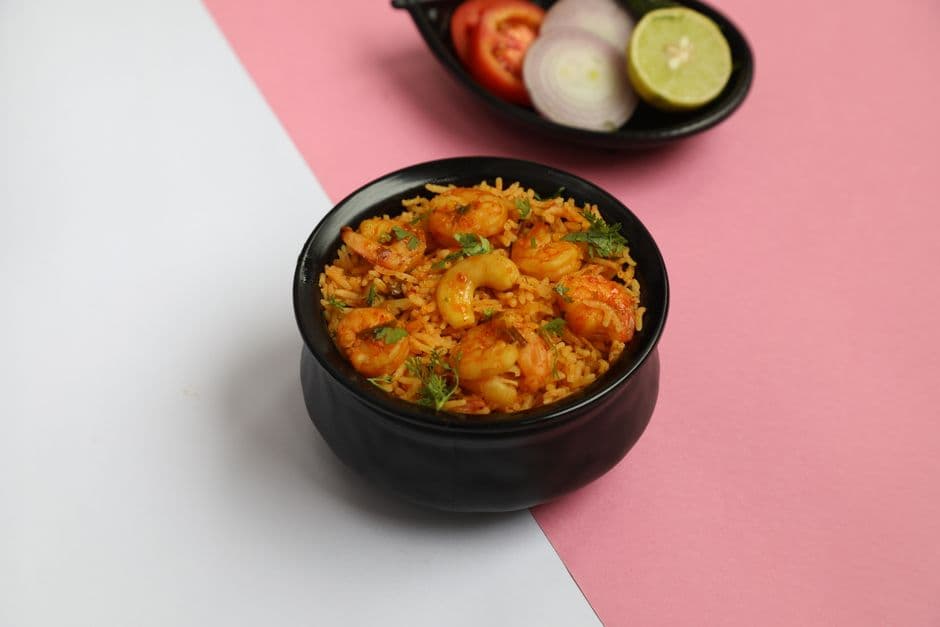 Kombdi Nariyal Prawn - Malvani
